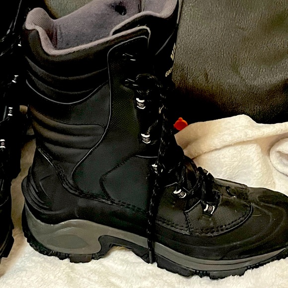 Men’s Columbia 8inch winter boots 600g insulation brand insulation. - Picture 1 of 7